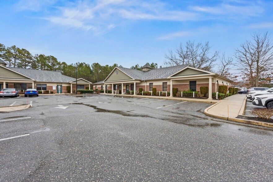 More Photos Of 314 Chris Gaupp Dr, Galloway Medical For Lease