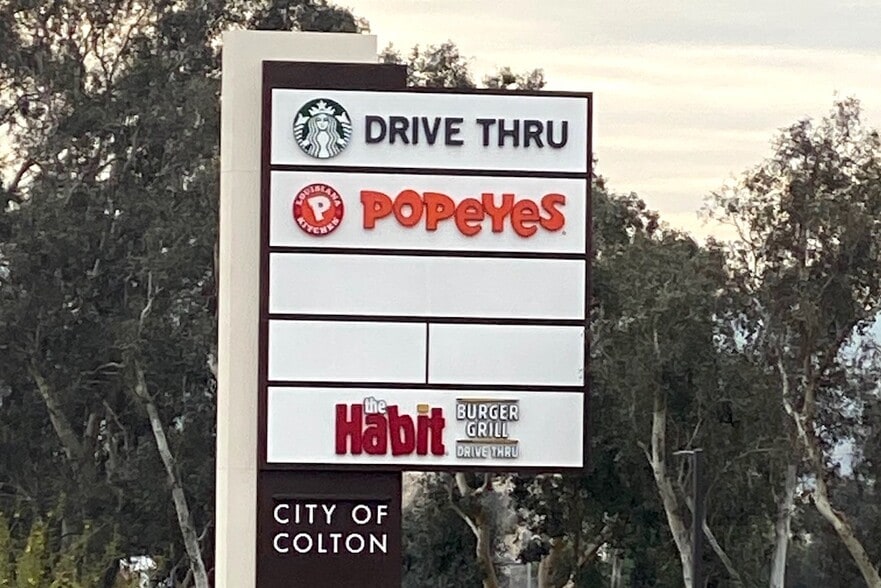 More Photos Of 1550 W Valley Blvd, Colton Freestanding For Lease