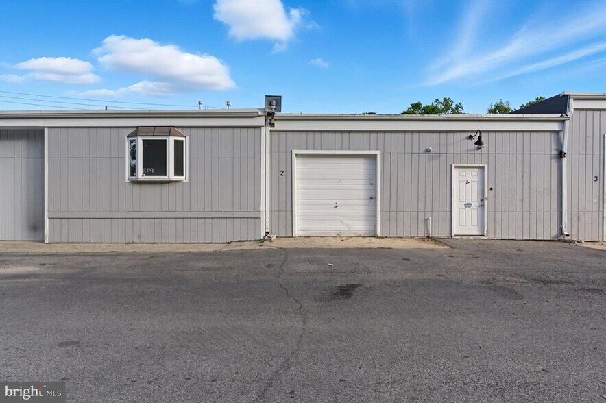 More Photos Of 534 Whitesville Rd, Jackson Service For Lease