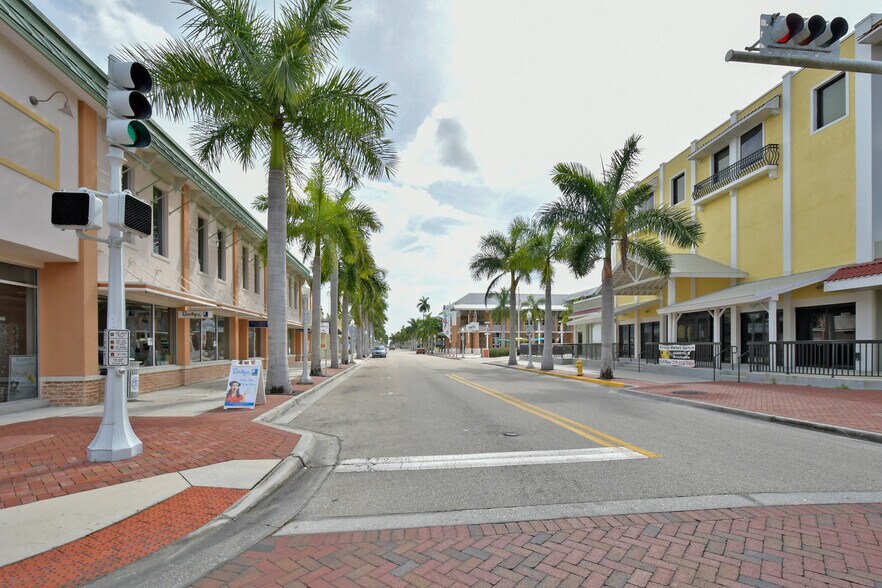 More Photos Of 2401 1st St, Fort Myers Office For Sale