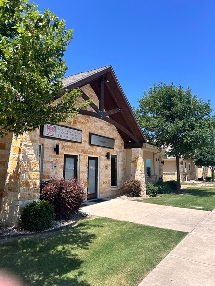 More Photos Of 4645 Wyndham Ln, Frisco Office For Lease