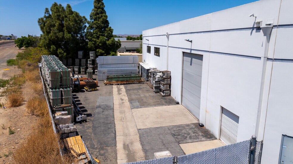 More Photos Of 372 N Smith St, Corona Manufacturing For Sale