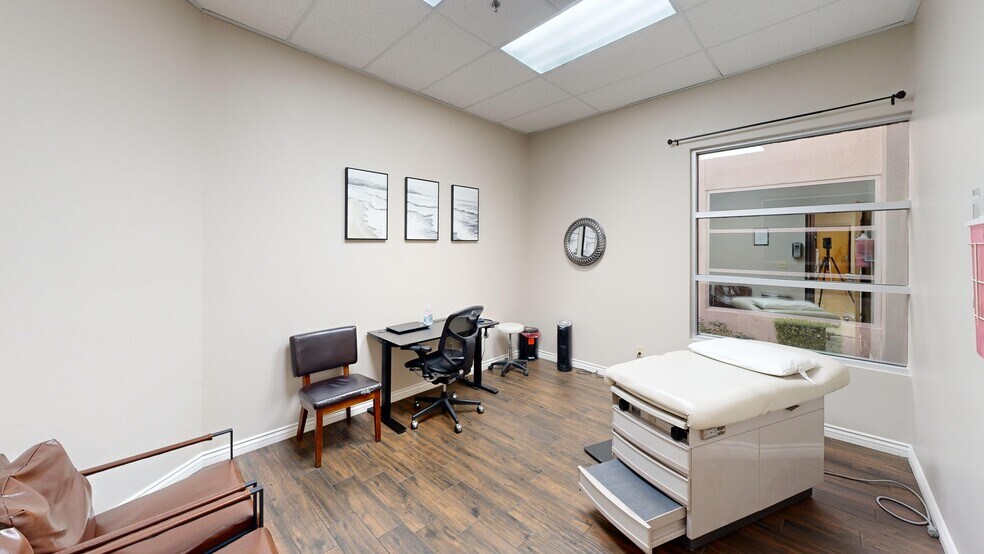 More Photos Of 5225 S Durango Dr, Las Vegas Medical For Sale