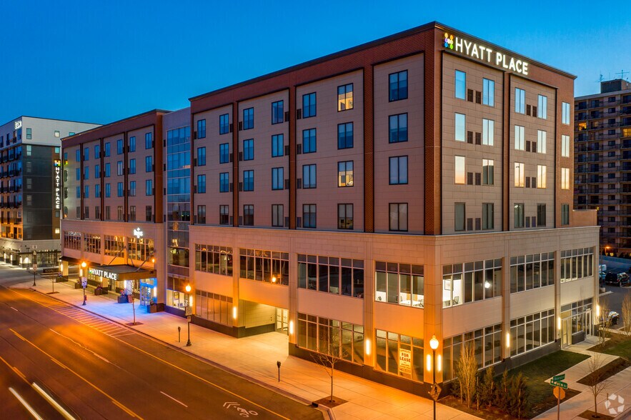 More Photos Of 400 N Main St, Royal Oak Coworking Space