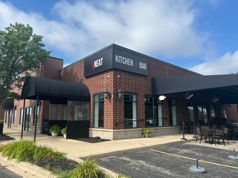 More Photos Of 1031-1055 Station Dr, Oswego General Retail For Lease