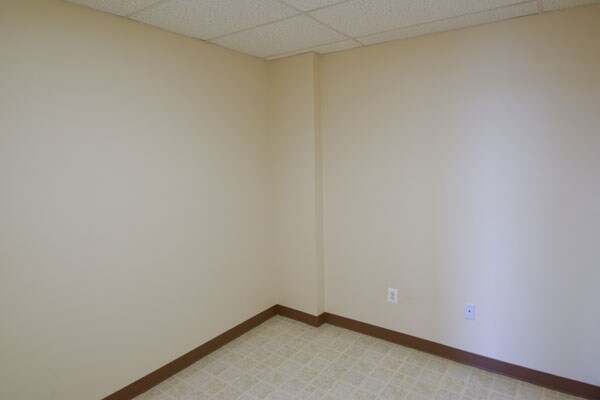 More Photos Of 601 7th St, Laurel Office For Sale
