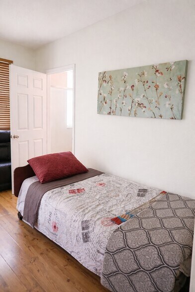 More Photos Of 15456 W Morning Glory St, Goodyear Healthcare For Sale
