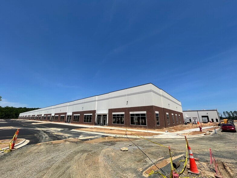 More Photos Of 1485 Goodwin Rd, Apex Unknown For Lease