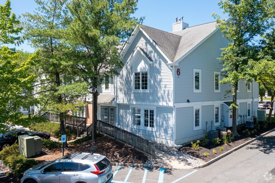 More Photos Of 1 Bethany Rd, Hazlet Office For Lease