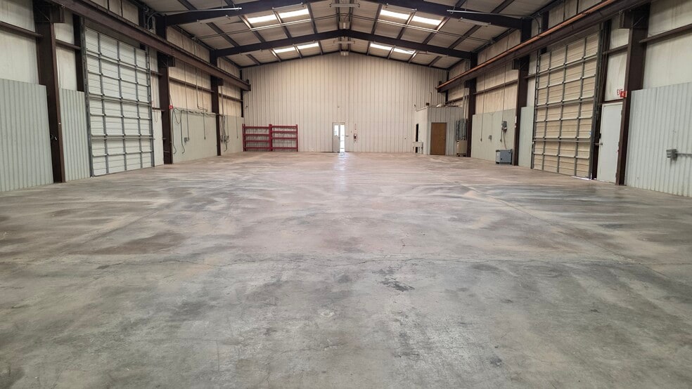 More Photos Of 5505 S FM 1788, Midland Warehouse For Sale
