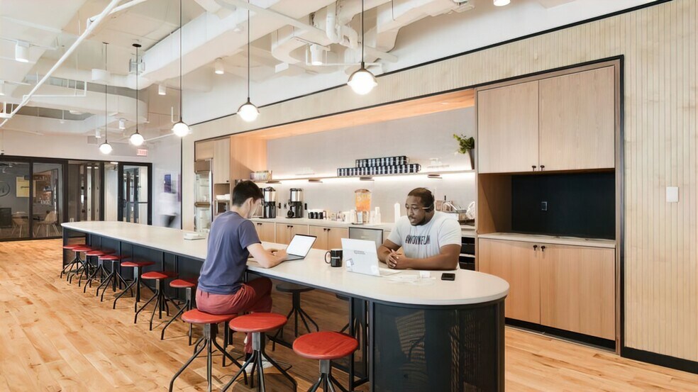 More Photos Of 3280 Peachtree Rd NE, Atlanta Coworking Space