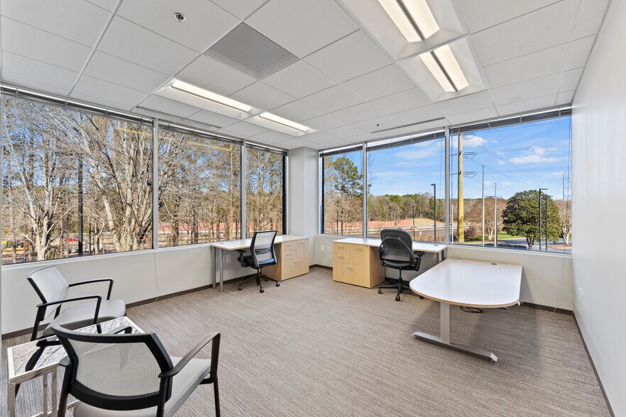 More Photos Of 5520 Capital Center Dr, Raleigh Office For Sale