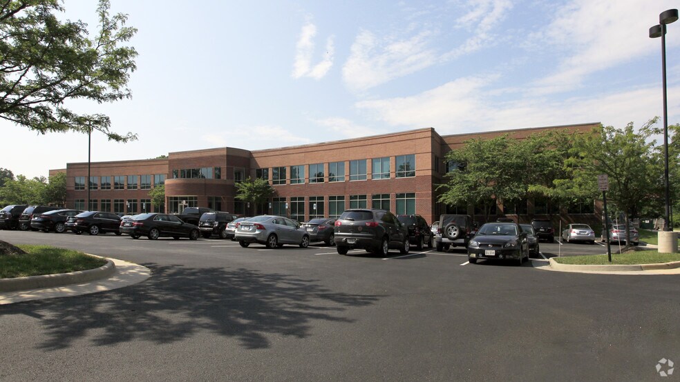 More Photos Of 22375 Broderick Dr, Sterling Office For Sale
