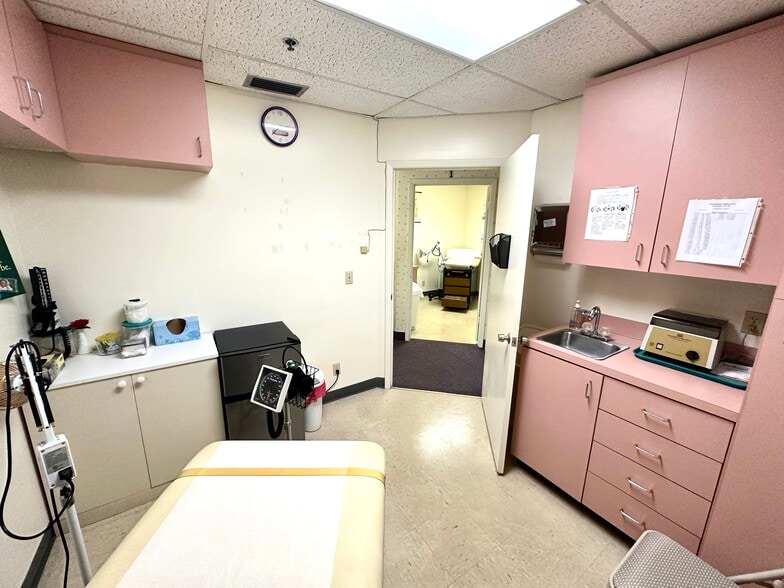 More Photos Of 16244 S Military Trl, Delray Beach Medical For Lease