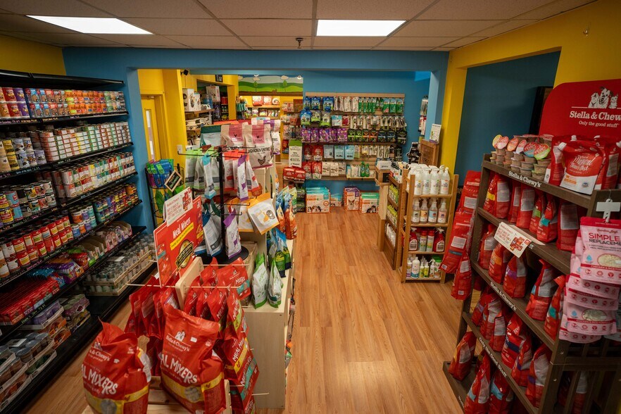 More Photos Of 5880 Ellsworth Ave, Pittsburgh General Retail For Sale