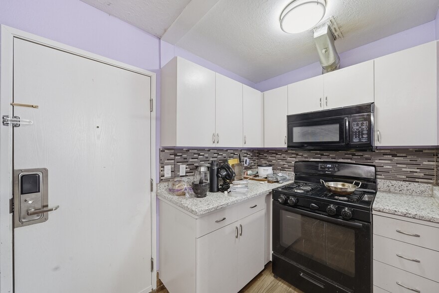 More Photos Of 626 W 1400 N, Beaver Hotel For Sale