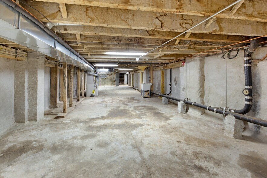 More Photos Of 4014 Market St, Philadelphia Storefront Retail Residential For Sale