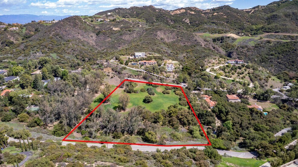 More Photos Of 24415 Mulholland Hwy, Calabasas Land For Sale