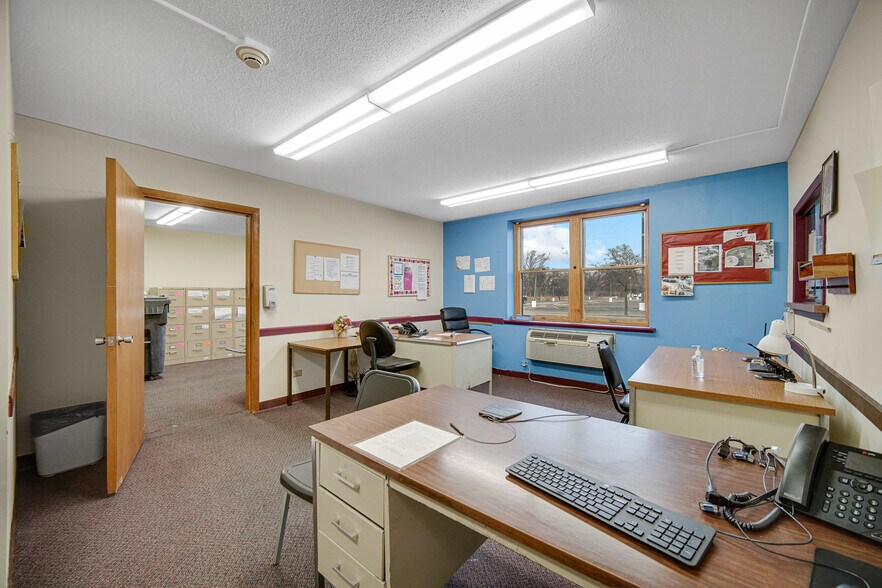 More Photos Of 17430 Dixie Highway, East Hazel Crest Healthcare For Sale