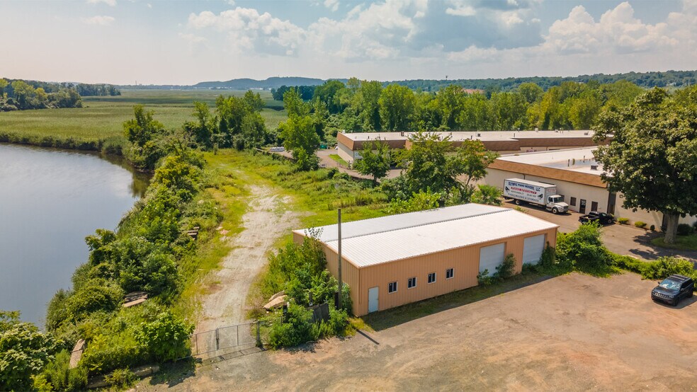 More Photos Of 349 Sackett Point Rd, North Haven Warehouse For Lease