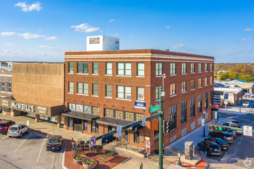 Primary Photo Of 100-102 W Oak St, Denton Office For Lease