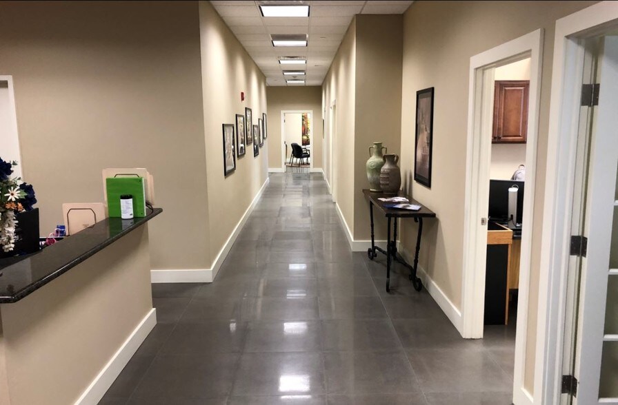 More Photos Of 102 Fairview Park Dr, Elmsford Warehouse For Lease