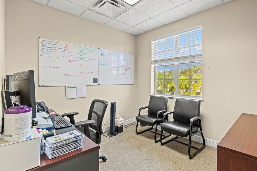 More Photos Of 1555 Indian River Blvd, Vero Beach Medical For Lease