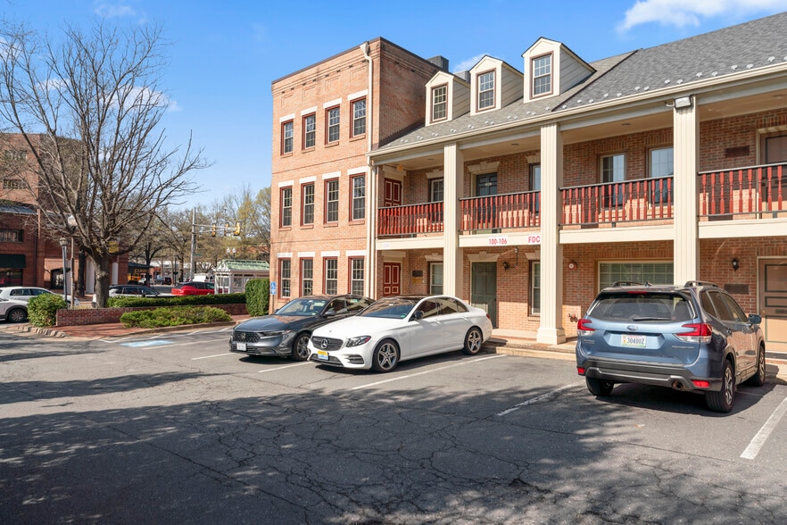 More Photos Of 100-122 E Broad St, Falls Church Office For Sale