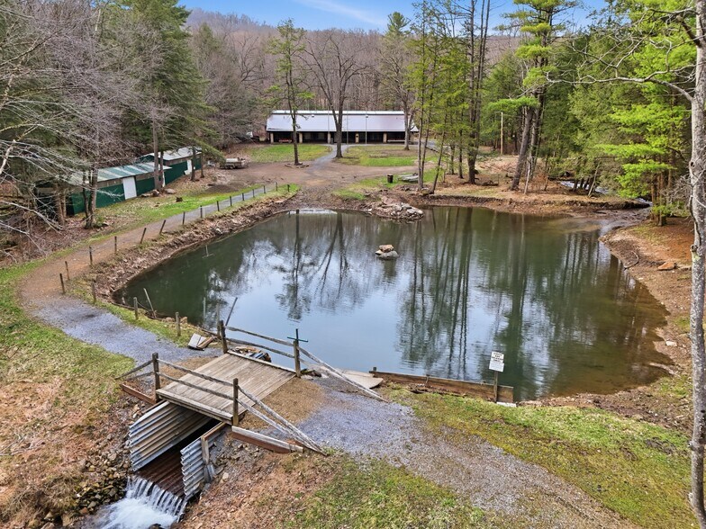 More Photos Of 89 Nolan Rd, Penfield General Retail For Sale