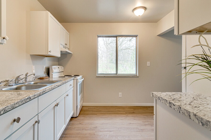 More Photos Of 112 N Hazelton St, Flushing Multifamily For Sale