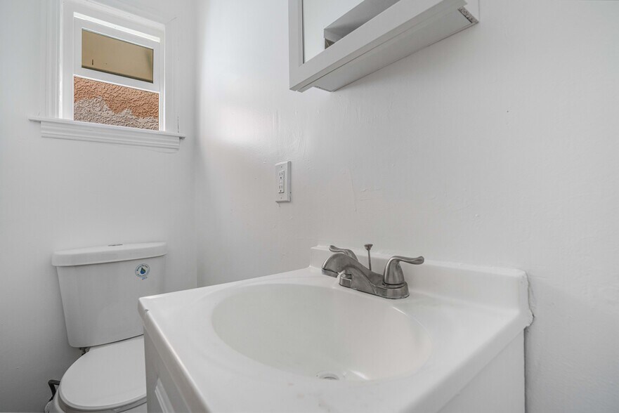 More Photos Of 3713-3717 W Imperial Hwy, Inglewood Apartments For Sale