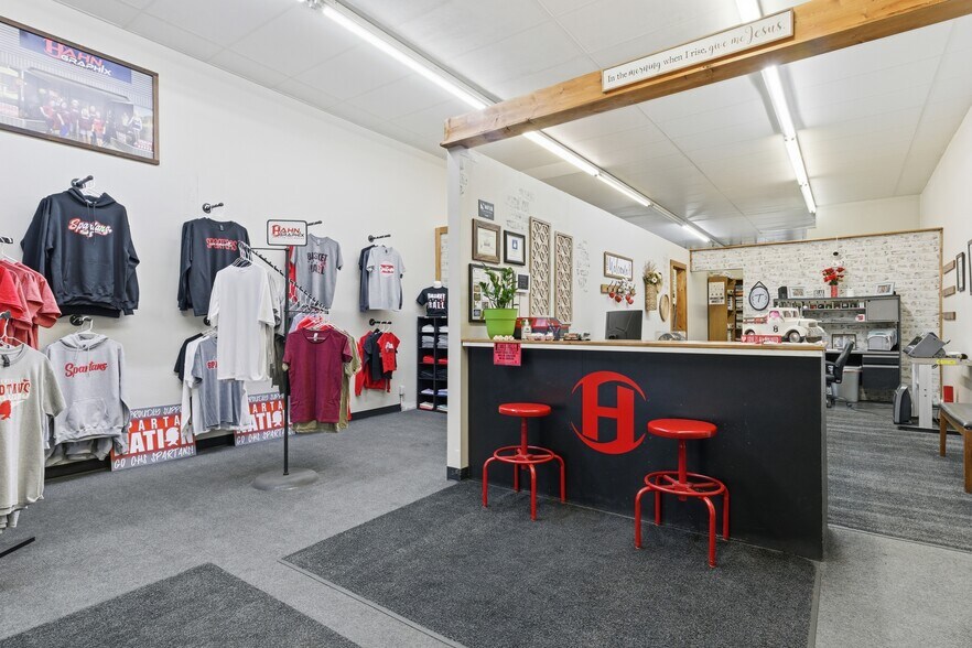 More Photos Of 622 N Central Ave, Connersville General Retail For Sale