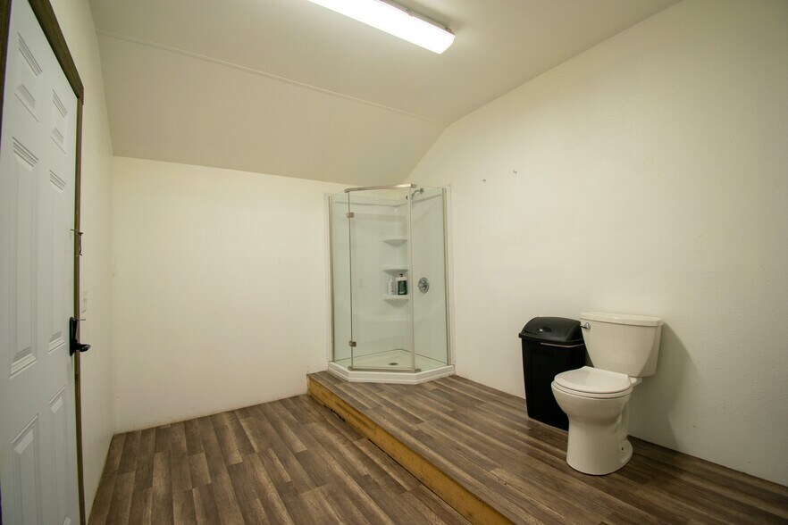 More Photos Of 220 Camp St, Mentone Trailer Camper Park For Sale