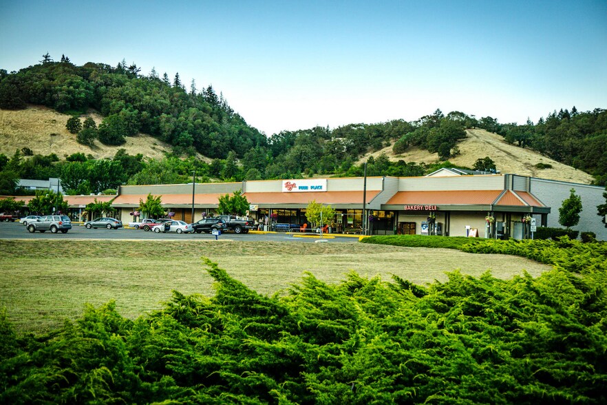 Primary Photo Of 821-909 S Main St, Myrtle Creek General Retail For Sale