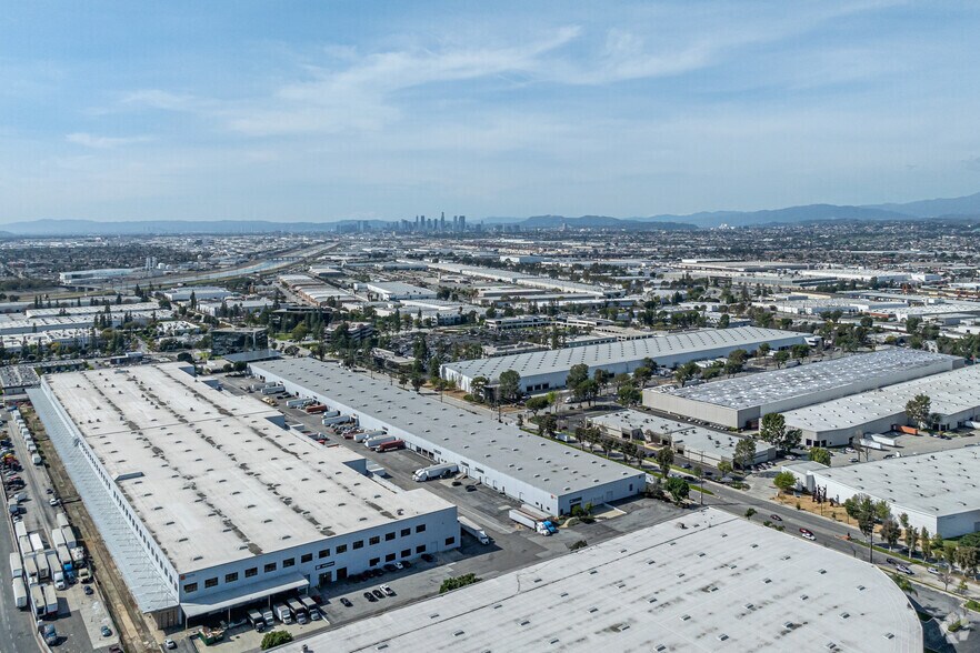 More Photos Of 6200-6280 Peachtree St, Commerce Unknown For Lease