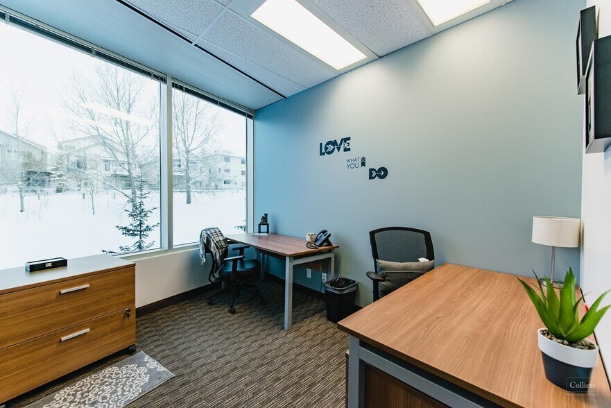 More Photos Of 600 Crowfoot Cres NW, Calgary Coworking Space