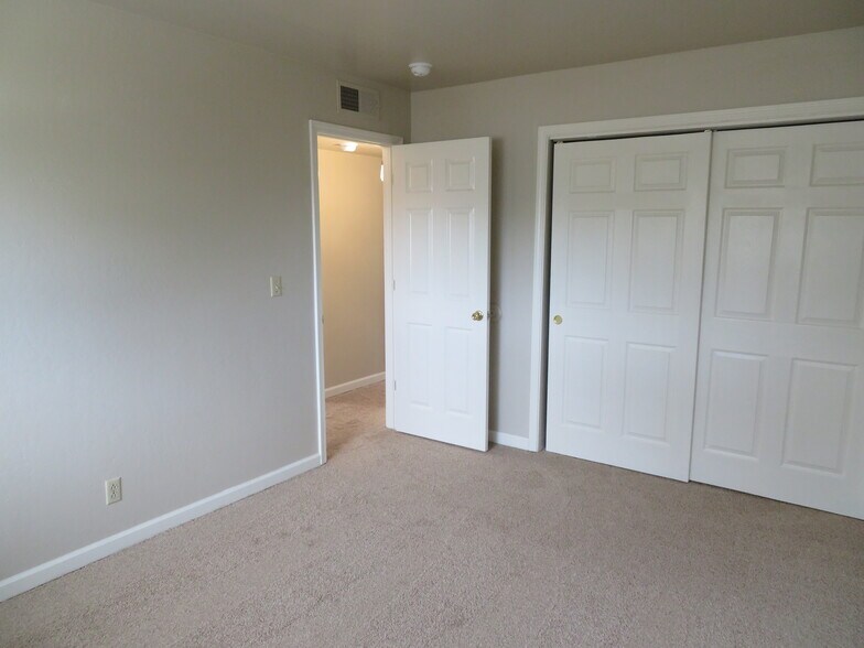 More Photos Of 266 S Yolo St, Willows Apartments For Sale