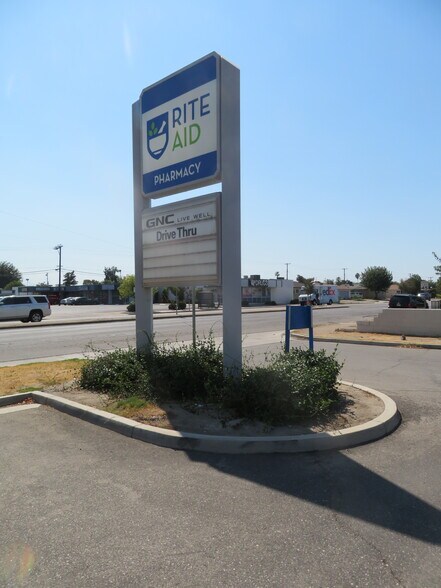 More Photos Of 1425 S H St, Bakersfield Freestanding For Sale