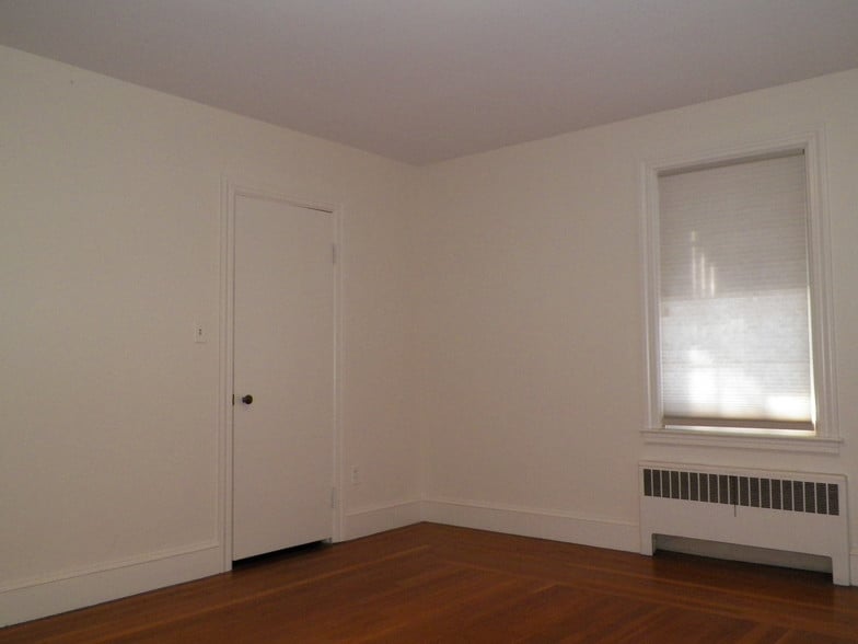 More Photos Of 24 Newport Ave, Pawtucket Office Residential For Sale