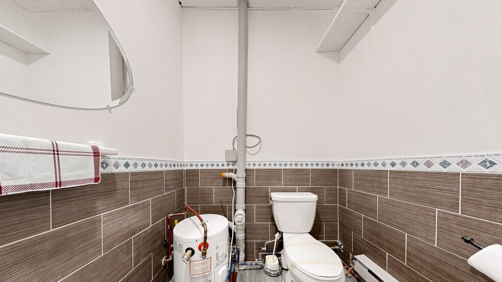 More Photos Of 956 Lake Dr E, Georgina Storefront Retail Residential For Sale