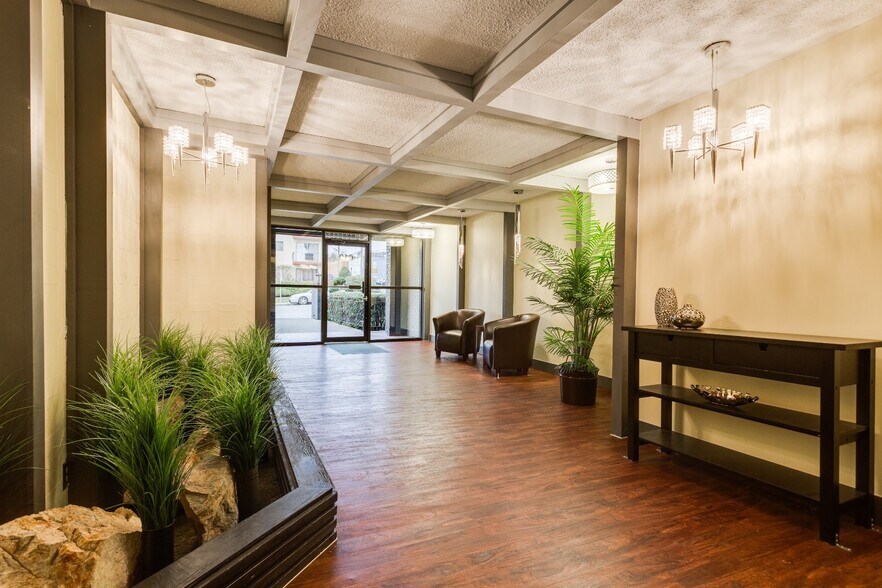 More Photos Of 610 Blackford St, New Westminster Apartments For Sale