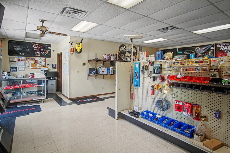 More Photos Of 9123 AR-22, Ratcliff General Retail For Sale