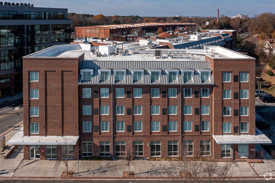 More Photos Of 1108 W Main St, Durham Hotel For Lease