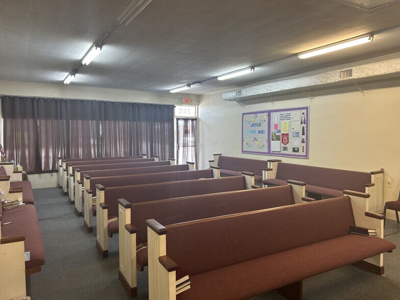 More Photos Of 2413 Crill Ave, Palatka Office For Sale