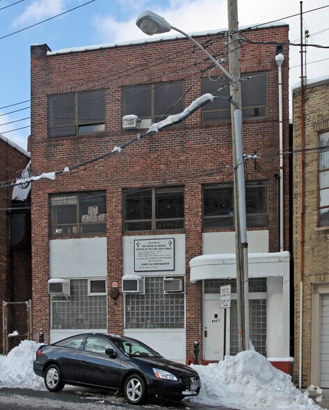 More Photos Of 9-11 Elm Ave, Mount Vernon Service For Sale