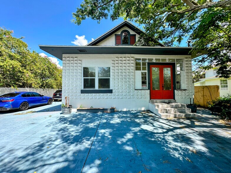 Primary Photo Of 3105 W Spruce St, Tampa Apartments For Sale