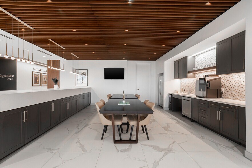 More Photos Of 5956 Sherry Ln, Dallas Coworking Space