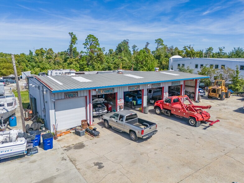 More Photos Of 1220 W 19th St, Panama City Auto Repair For Sale