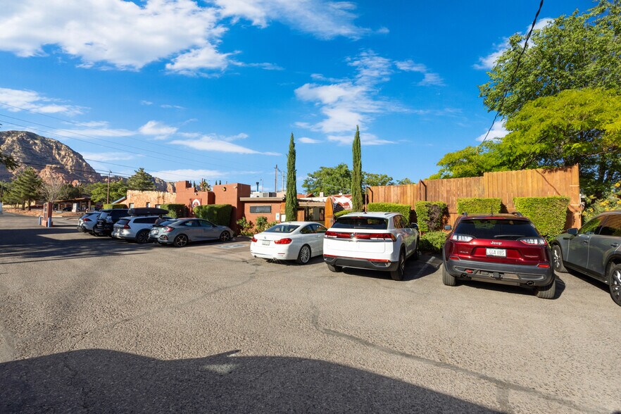 More Photos Of 2679 W State Route 89A, Sedona Restaurant For Sale