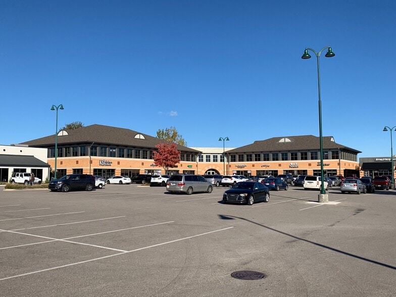 More Photos Of 1600 E Beltline Ave NE, Grand Rapids Storefront Retail Office For Lease